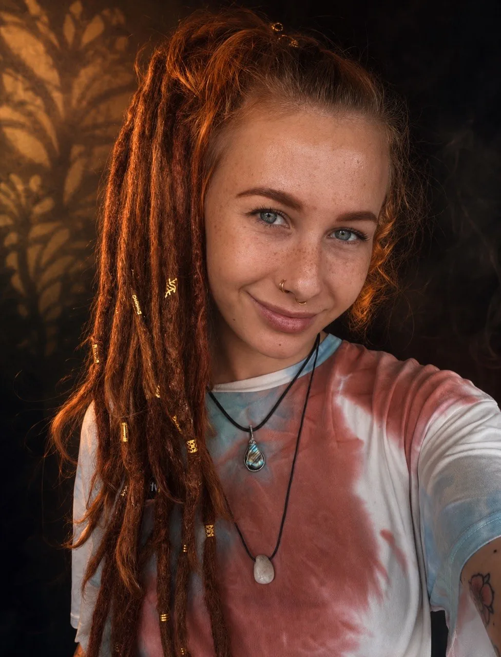 Natürliches Portrait von Luna Luxx